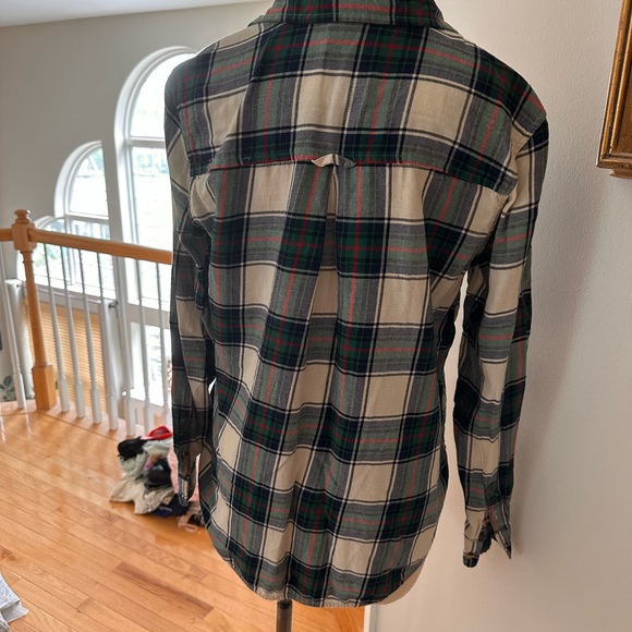 AE boyfriend fit flannel - Picture 3 of 4